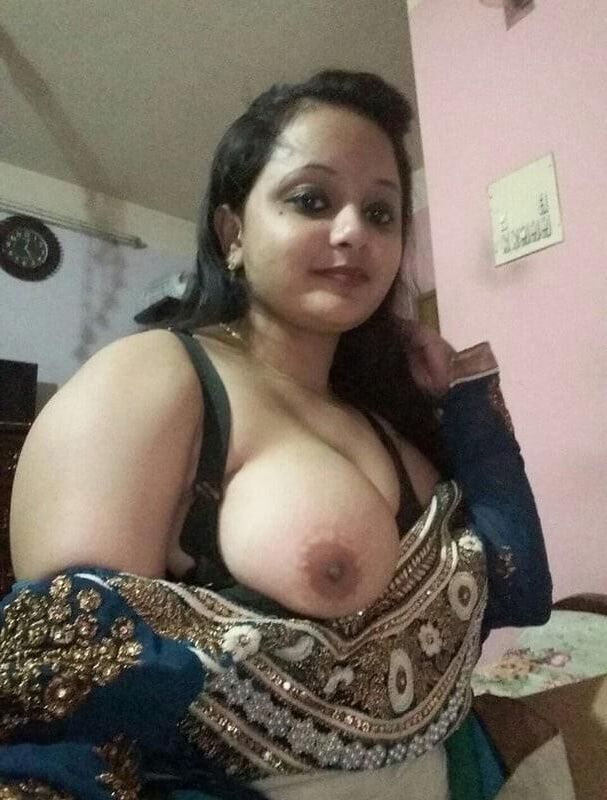 asiha gros seins indien