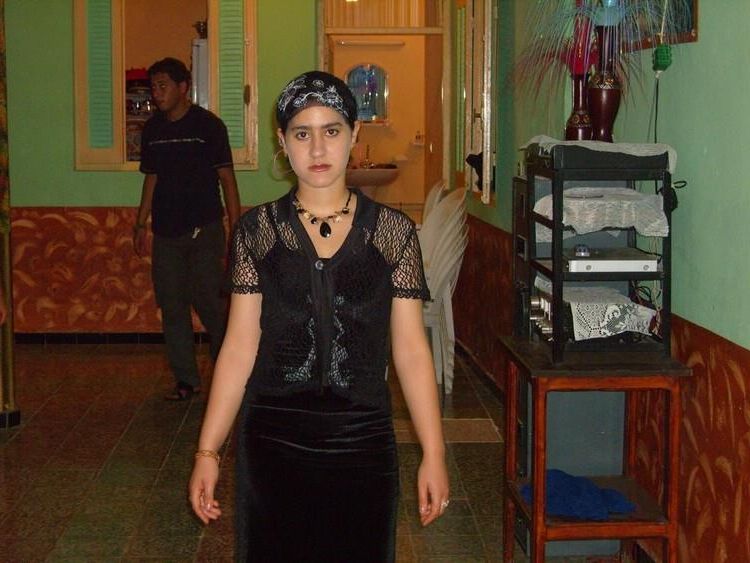 Puta web árabe ASMA B. Profesora de escuela en Argelia, Ghazaouet