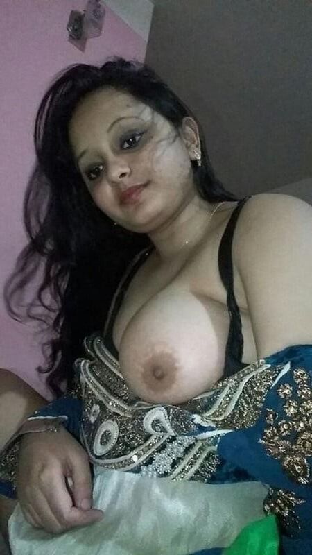 asiha gros seins indien