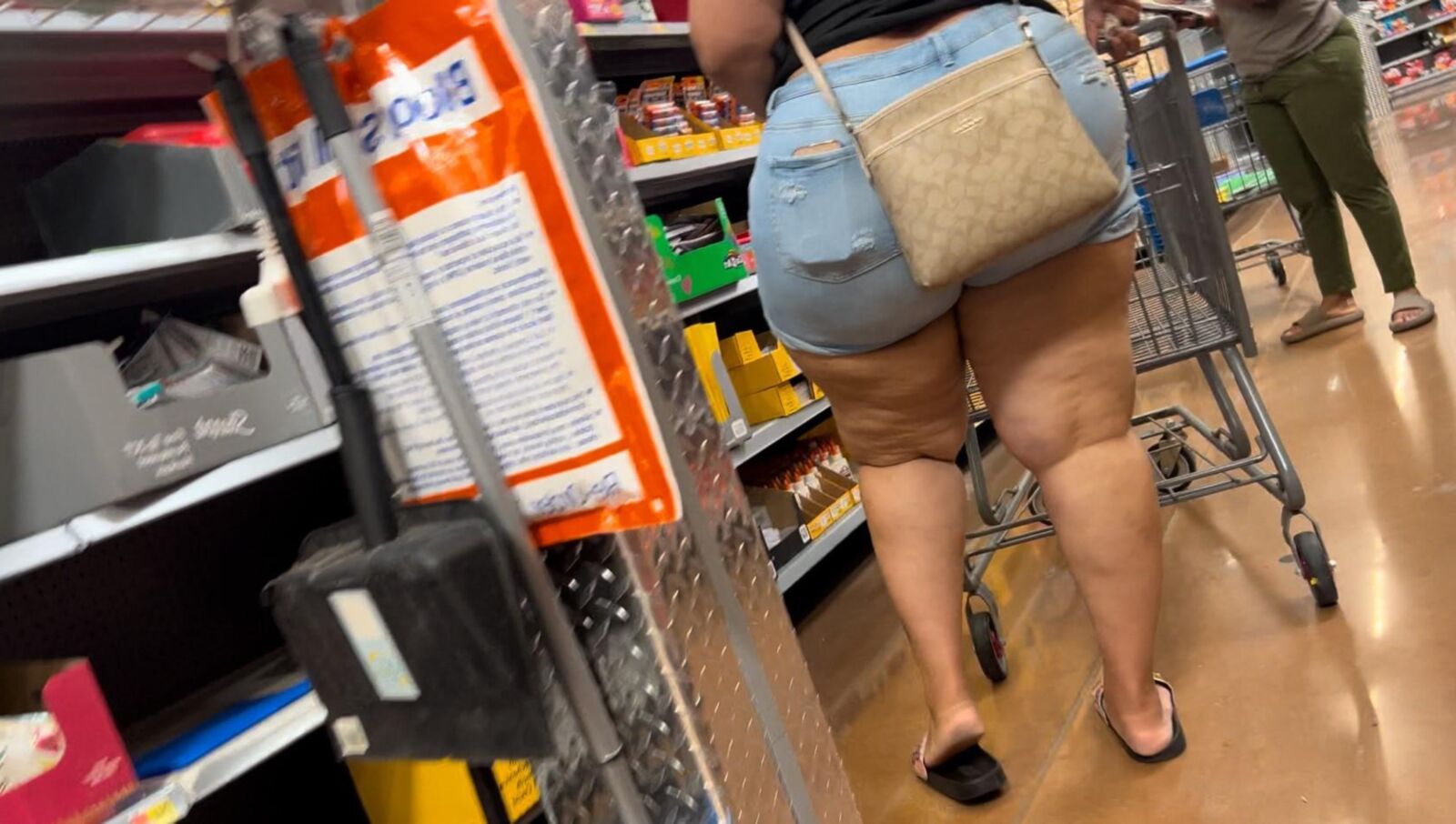 Candid Big Ass Thick Thighs Jean Shorts