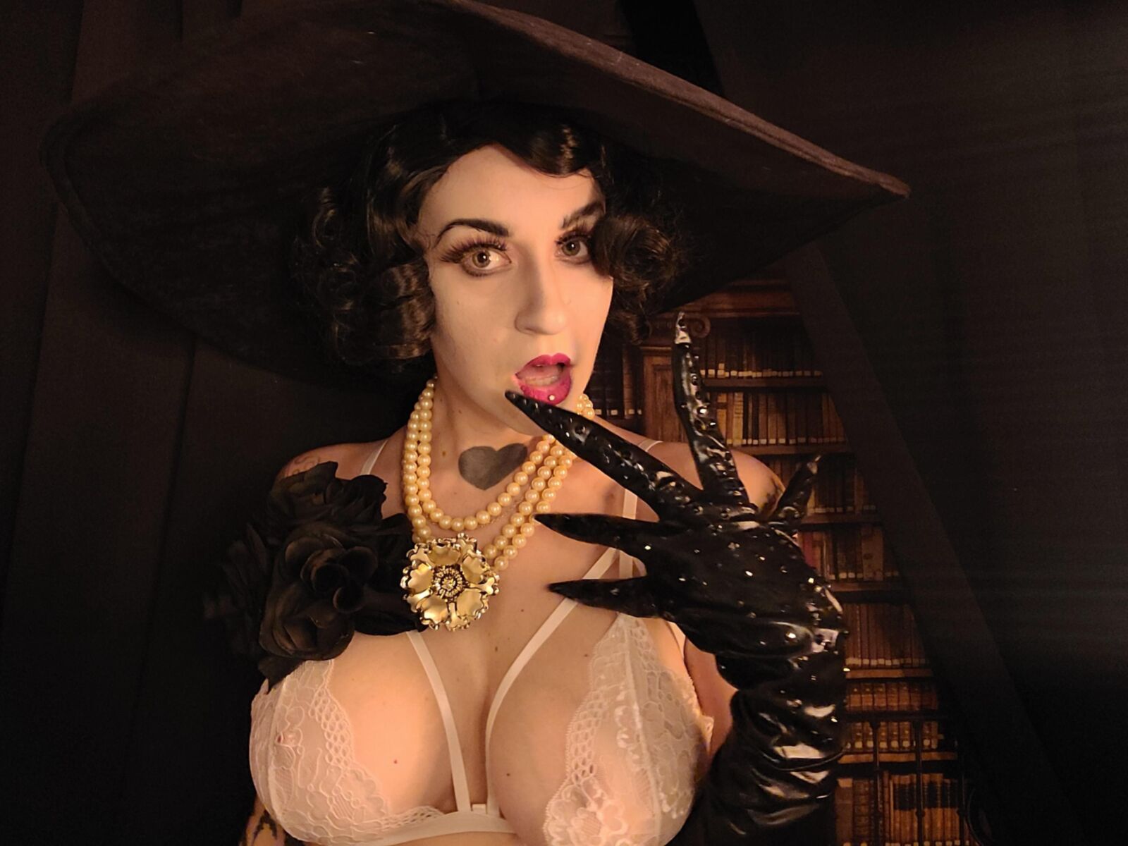 Lady Dimitrescu as Jessica Nova