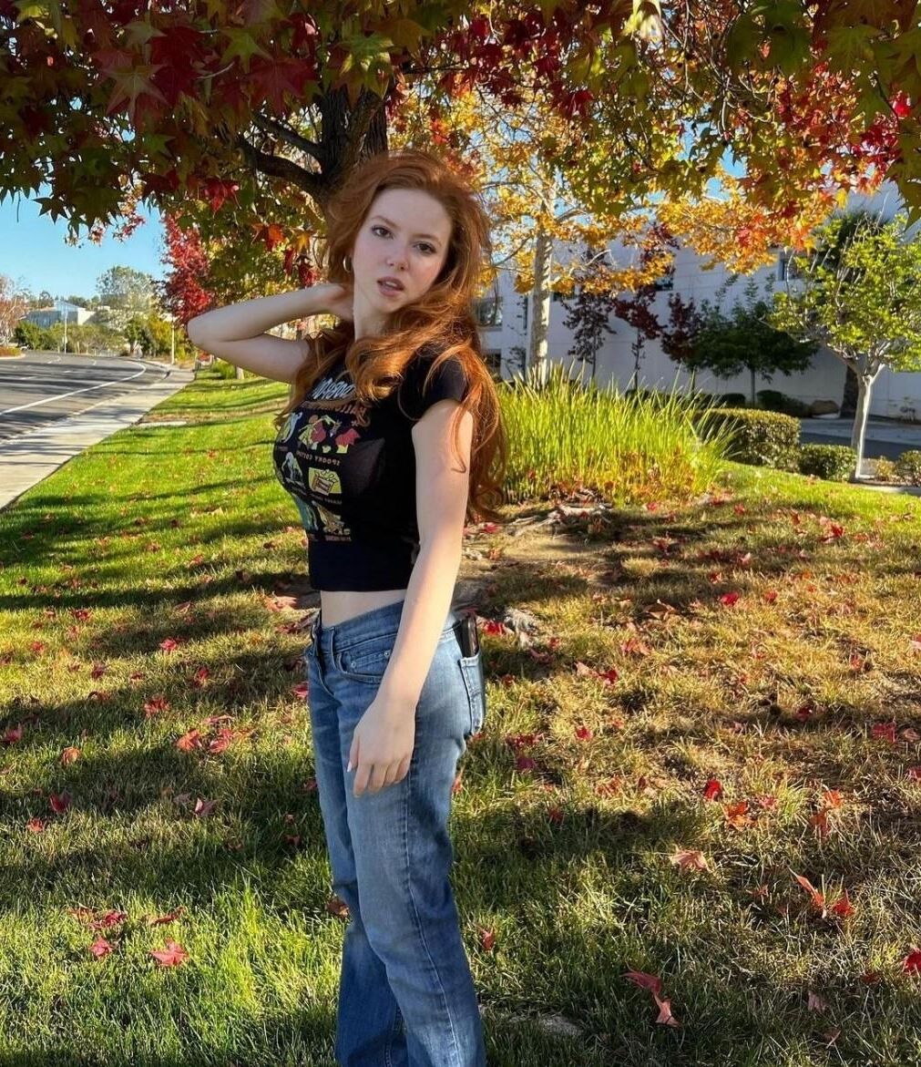 Francesca Capaldi collection