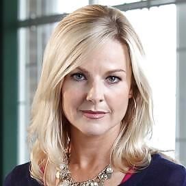 Sarah Hadland, une MILF sexy de 53 ans.