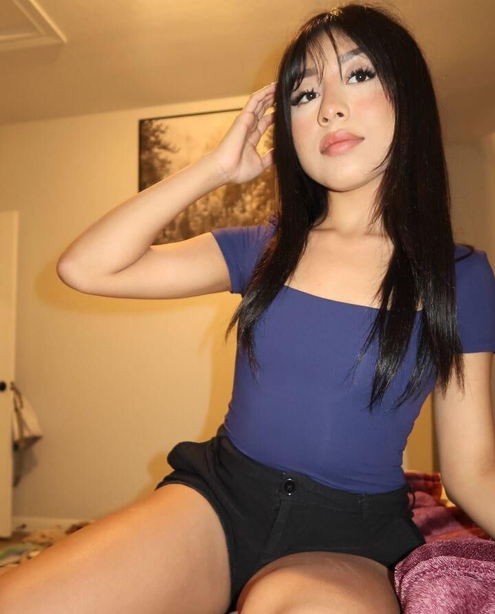 Teen Latina Non nude