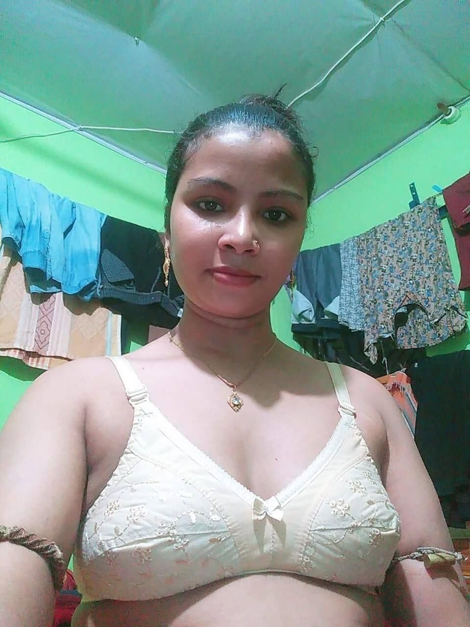 Esposa india desnuda expuesta 50