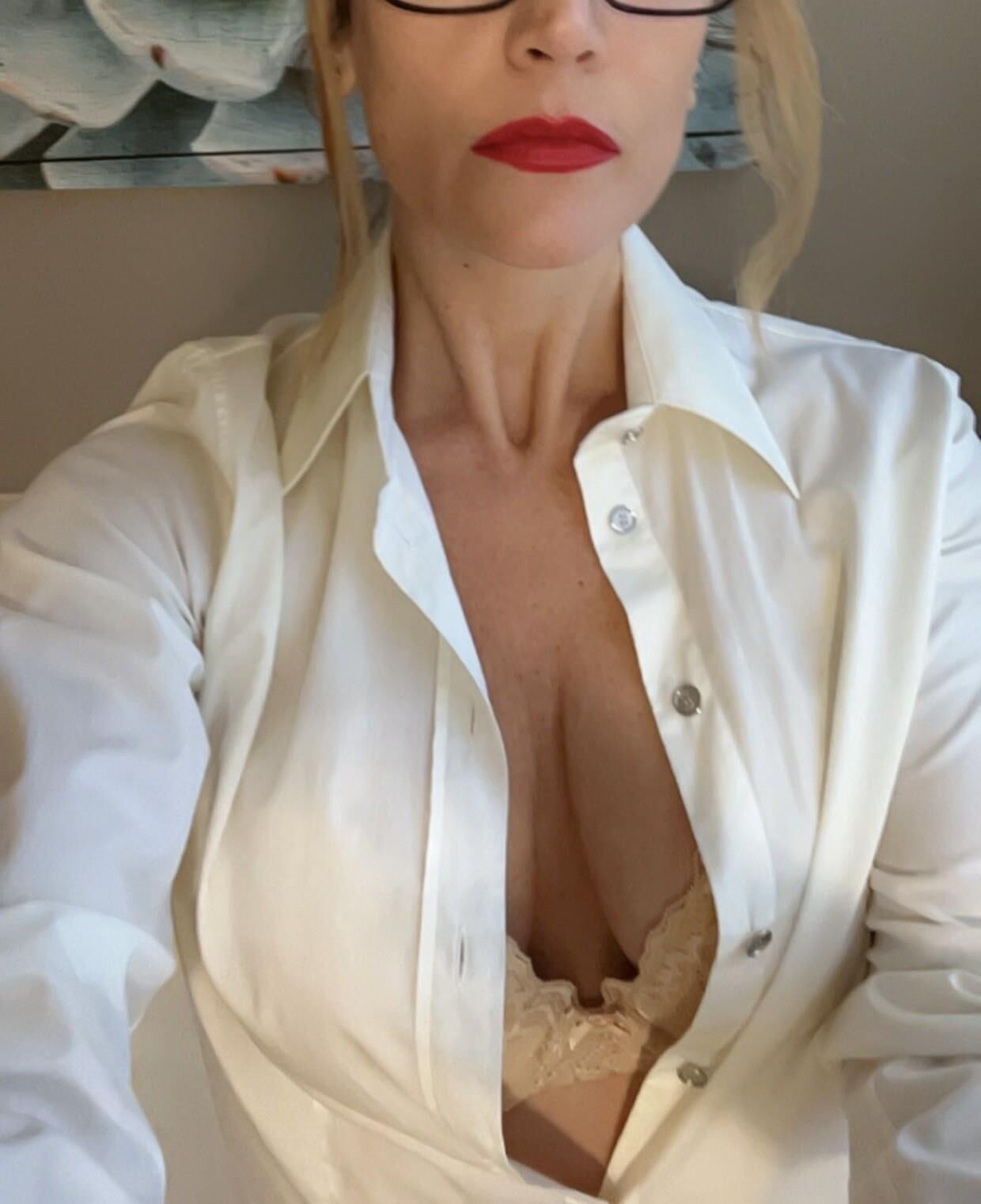 Milf bibliotecaria sexy selfies calientes