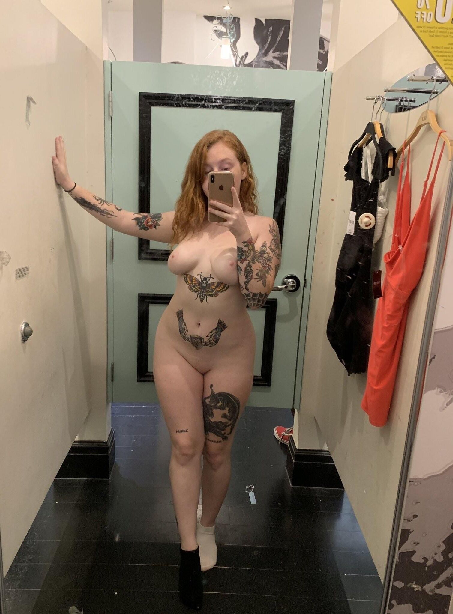 Ava Adore, la rousse tatouée Pawg