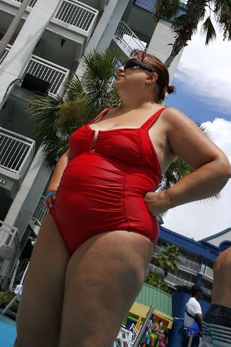 BBW Mature in Red