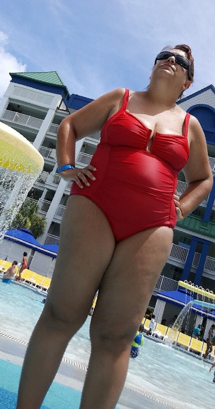 BBW Mature in Red