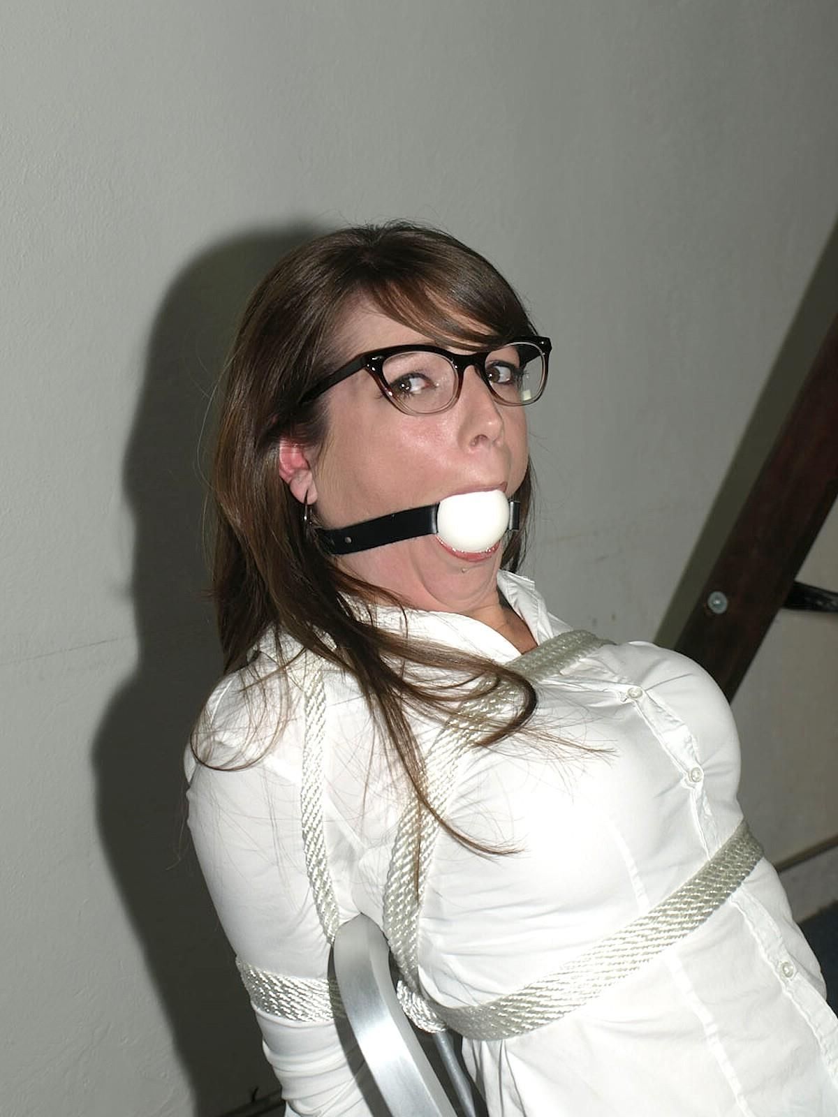 GAGGED 10