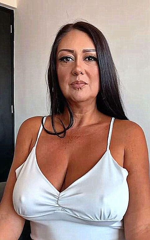 Algunas personas 60 (hermosa milf)