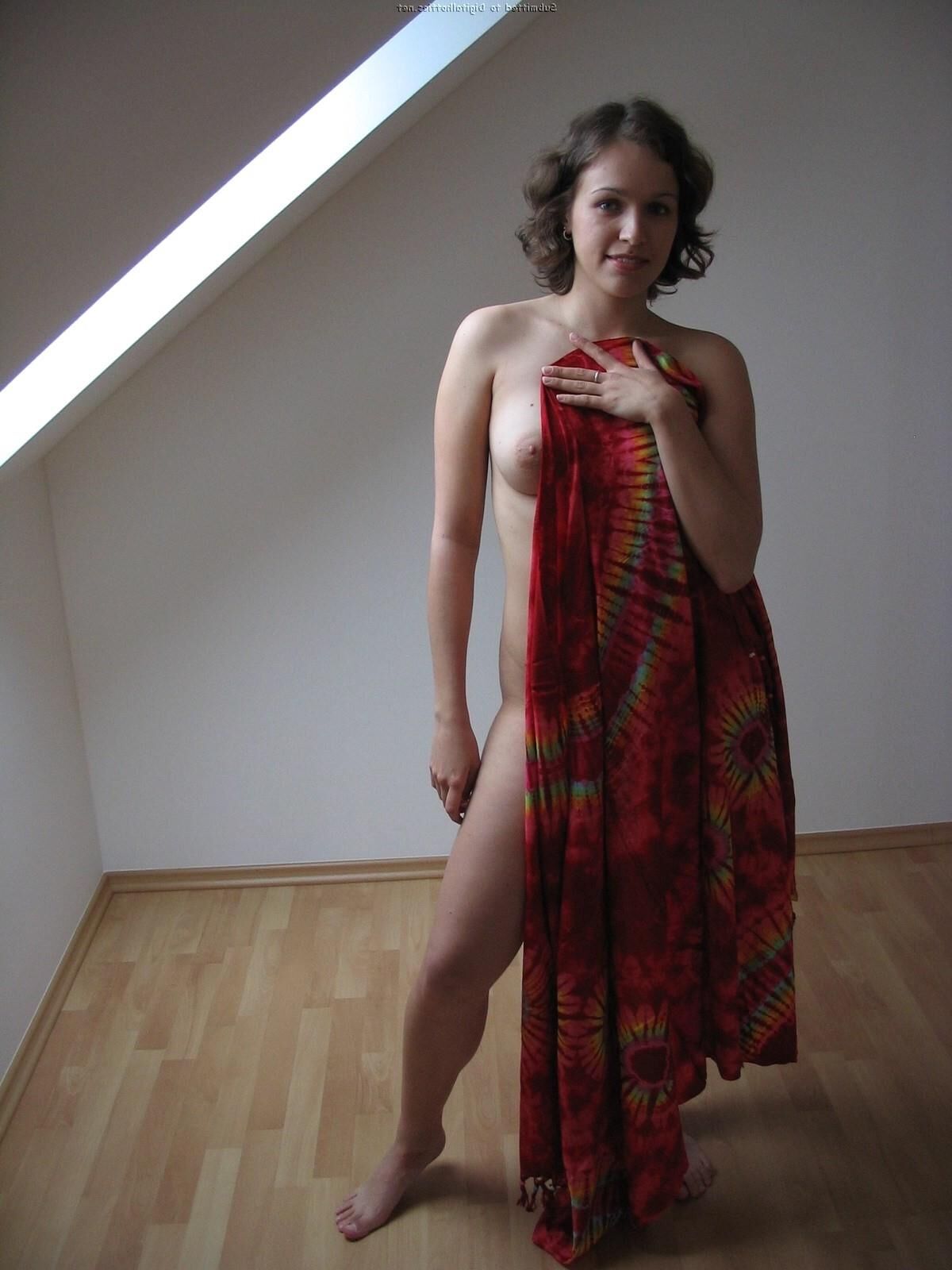 Amateur Novia Desnuda 48