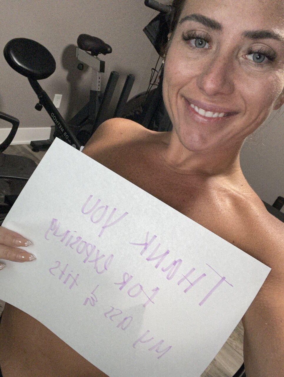 Selfie exposta Fuckslut Cumslut Shameless Wife Slag Cunt EUA