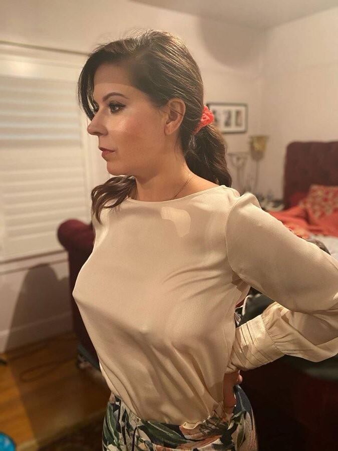 Magnificent MILF Mrs Poindexter