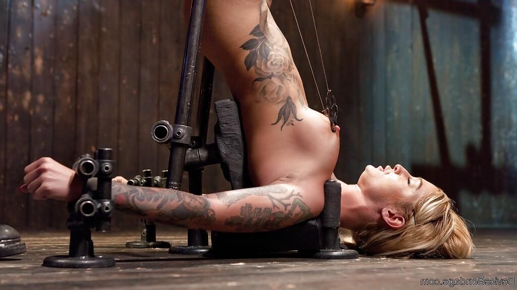 Kleio Valentien            Bondage Model