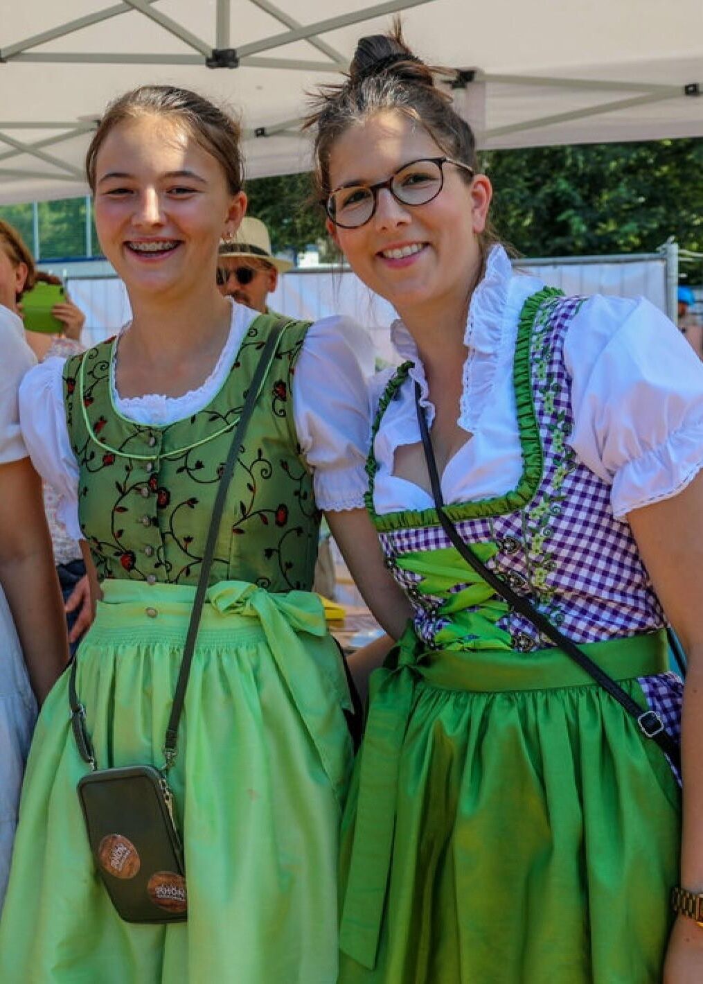 Dirndl Schlampen