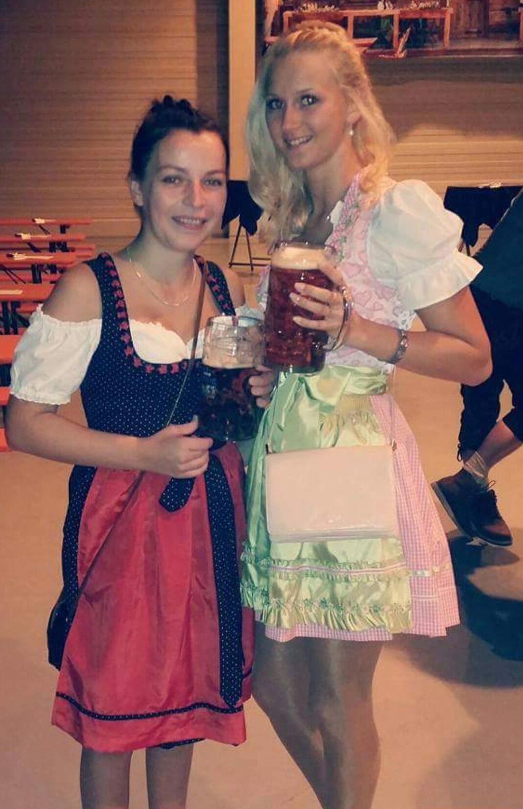 Dirndl Schlampen