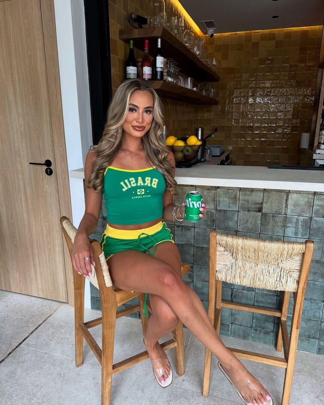 Girls in Brazil Tops   vol 6