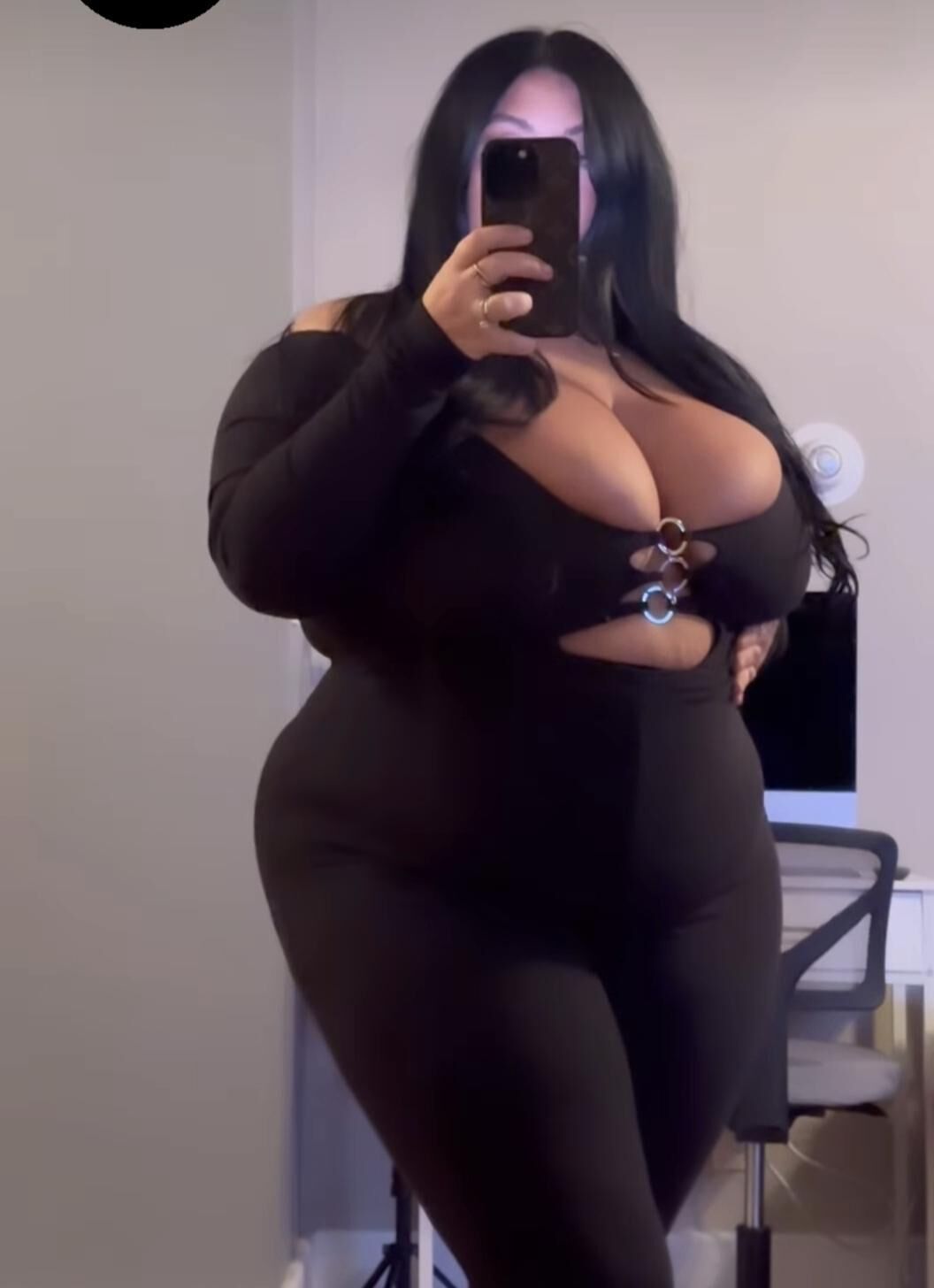 BBW Non Nude