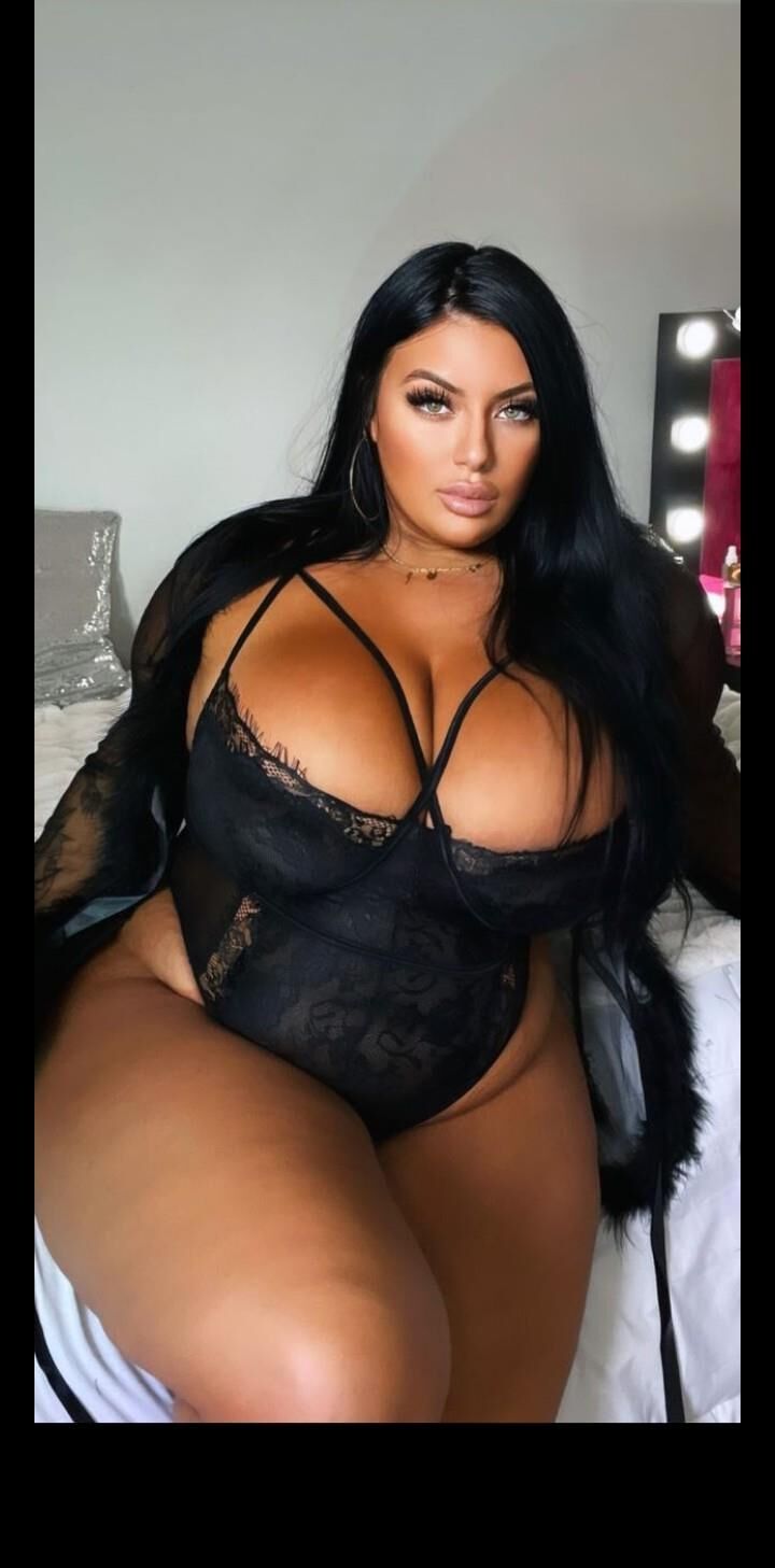 BBW Non Nude