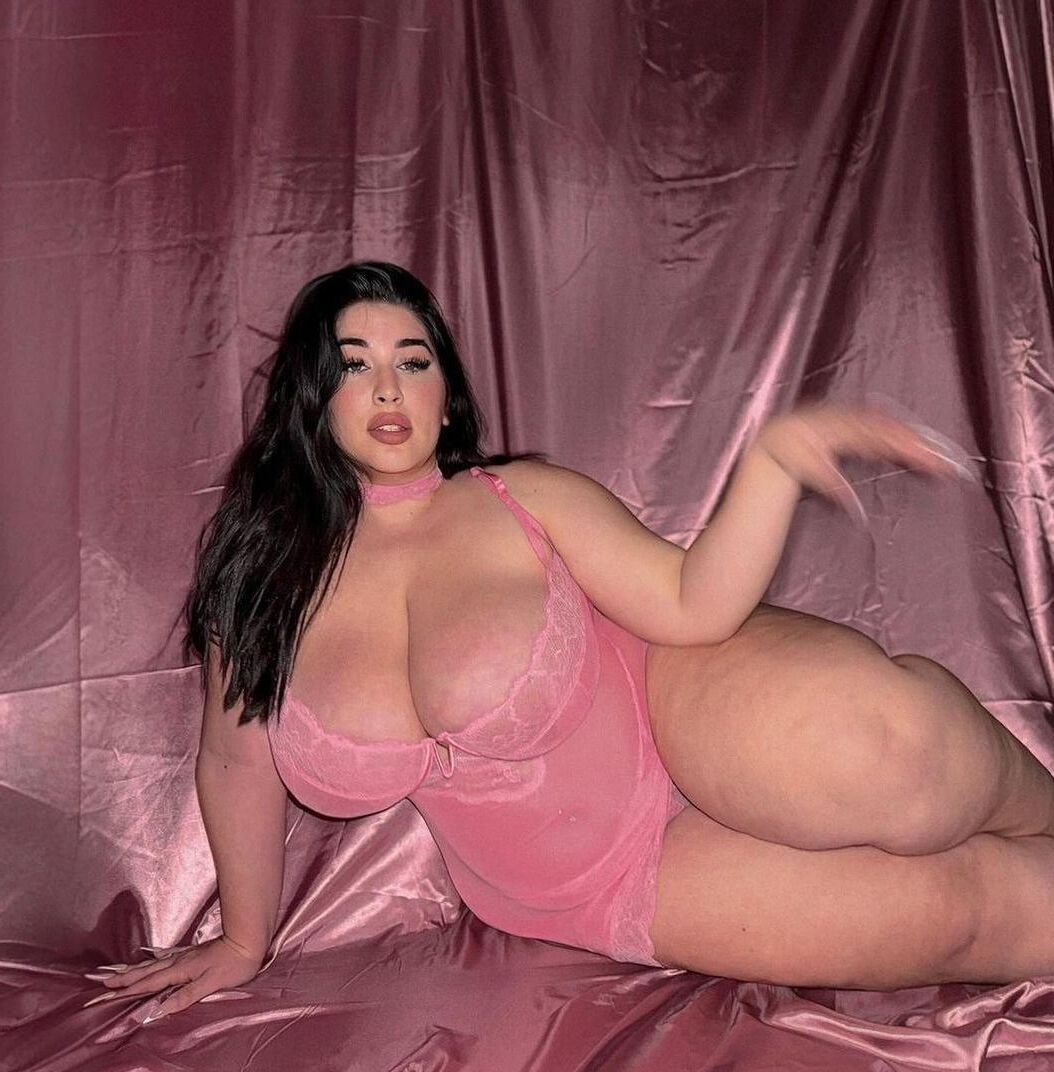 BBW Non Nude