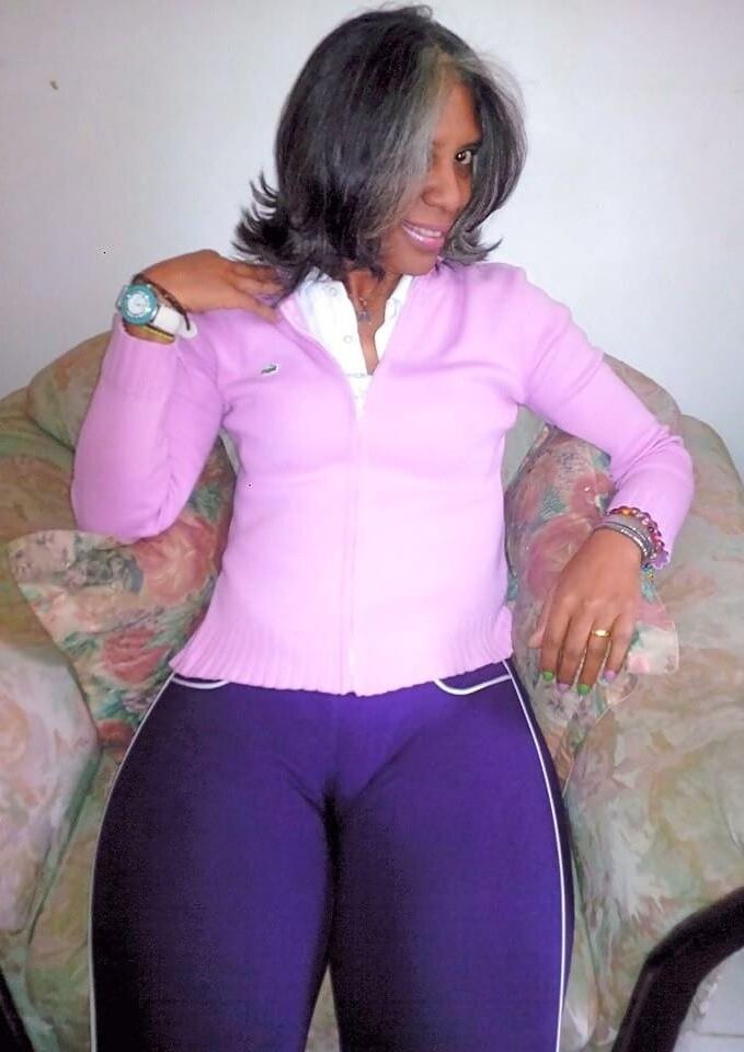 Mature latina cameltoe 