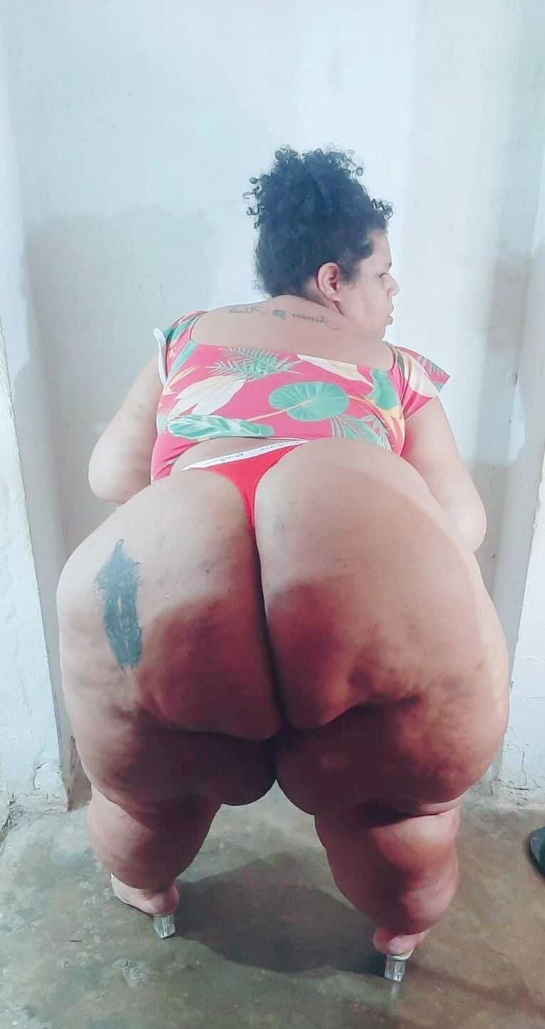 GIGANTIC SSBBW asses collection 