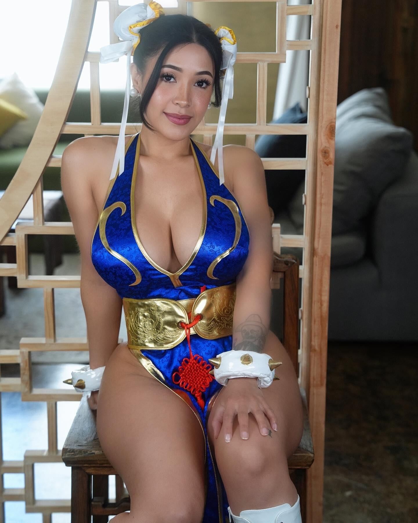 Costume Sluts, Superheros/Sci Fi/Gaming 1.