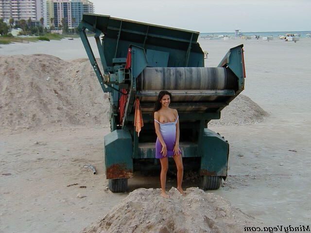 Mindy Vega piscando em South Beach