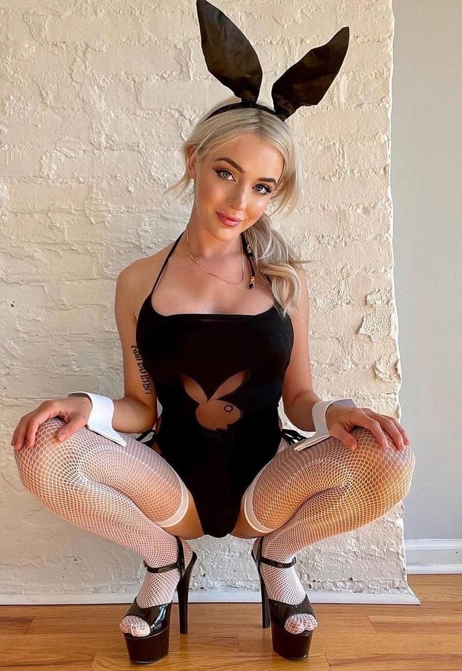 Costume Sluts, Bunnies 1.