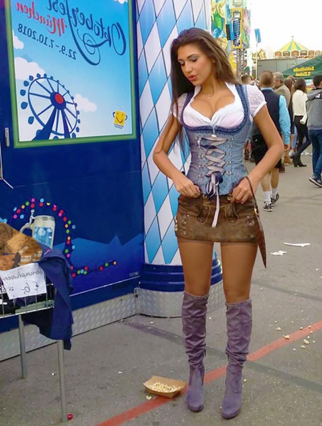 Fesche Madln im Dirndl zum Dreihundertachtundachtzigste`n