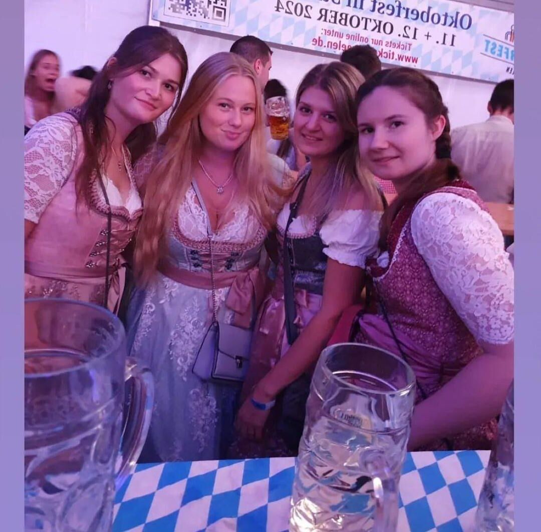 Wichsvorlagen Oktoberfest Bier Dirndl wiesn особенный, больше?