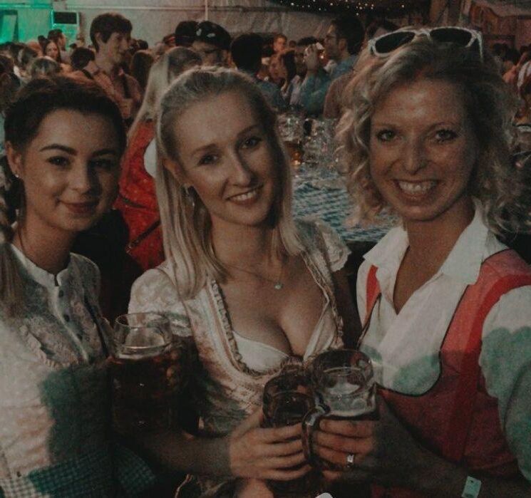 Wichsvorlagen Oktoberfest Bier Dirndl wiesn особенный, больше?