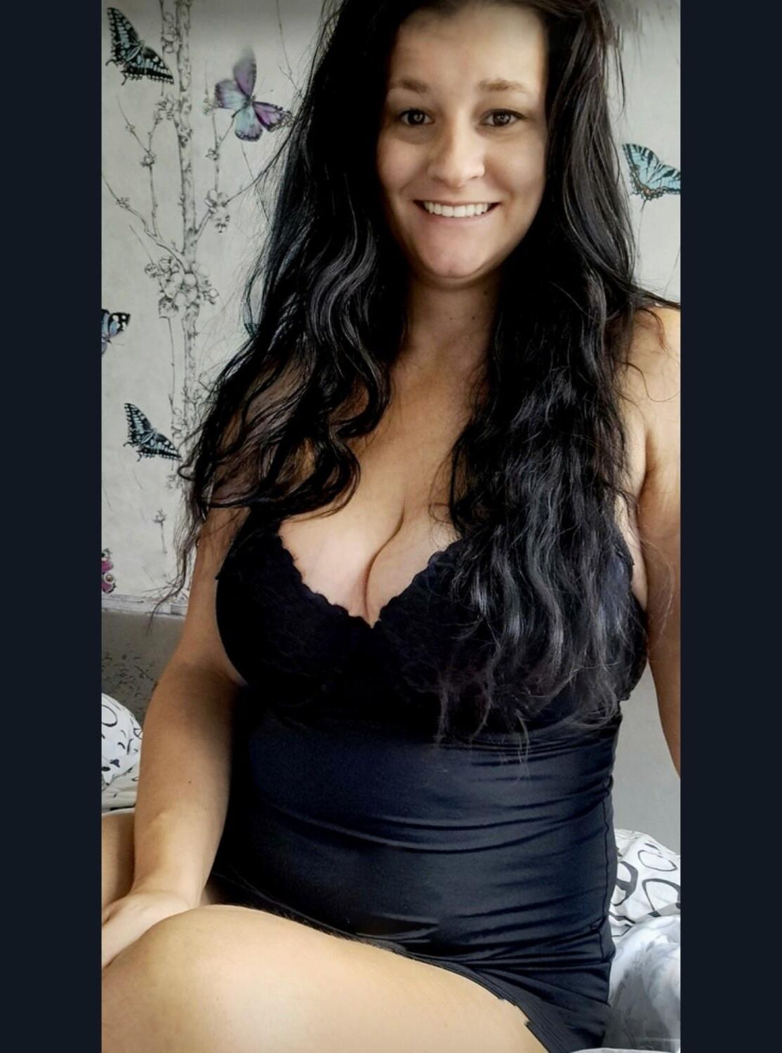 Eva polonaise aux seins énormes, salope MILF