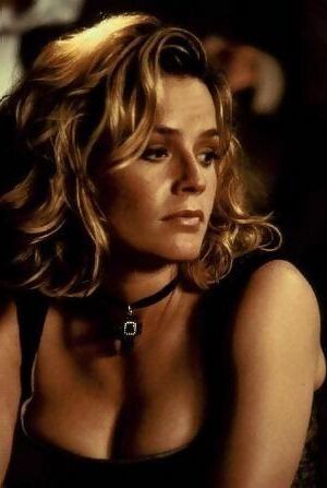  Elisabeth Shue