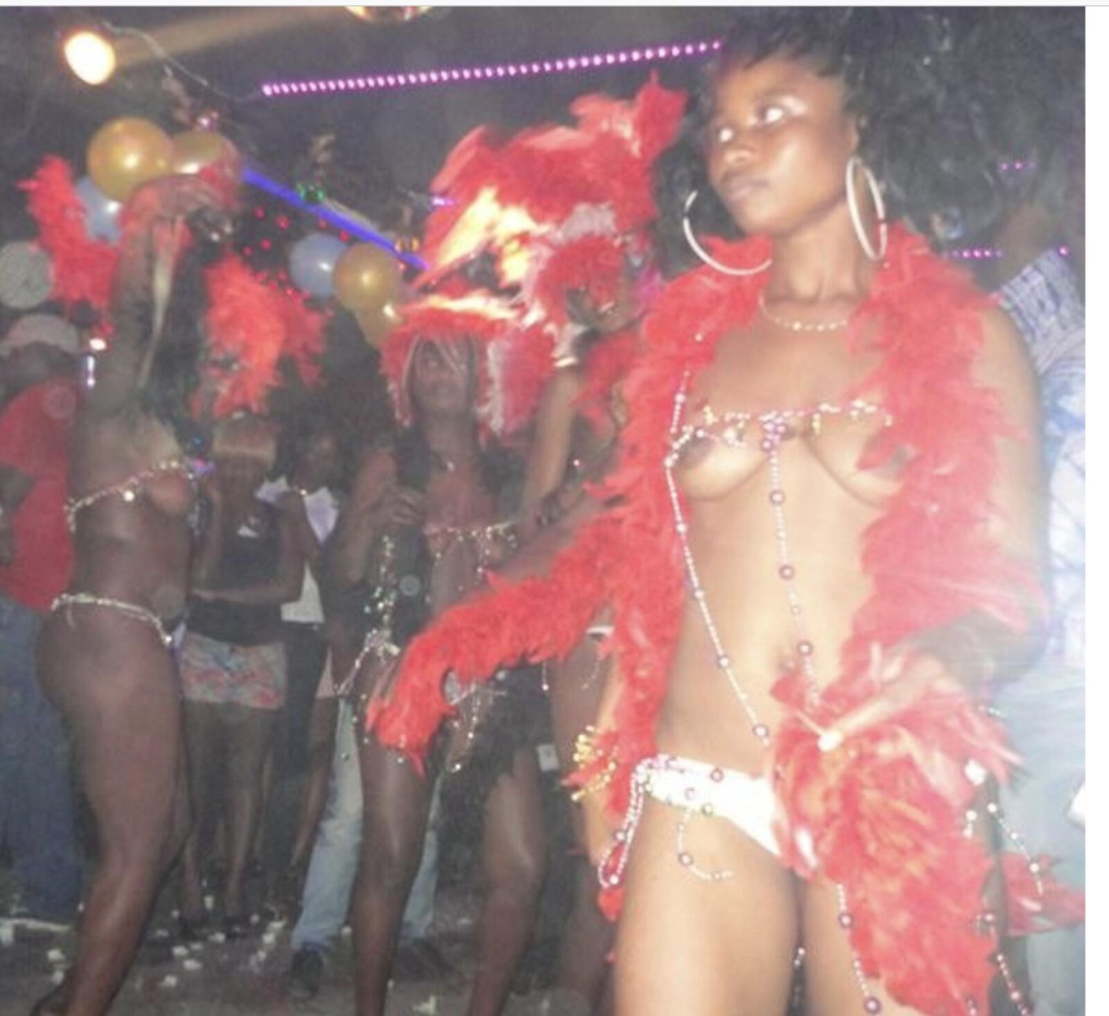 CARNAVAL DE MIAMI 2023. LAS NIÑAS NEGRAS MUESTRAN SUS BONITAS