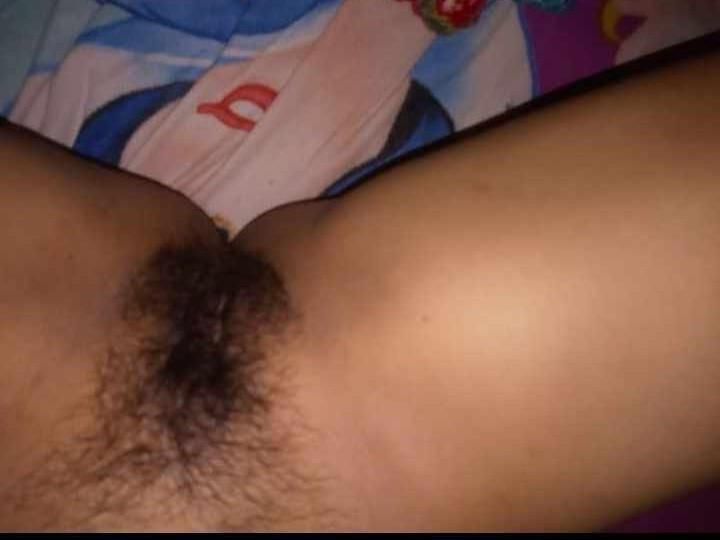 Chica Putipobre se deja tomar foto