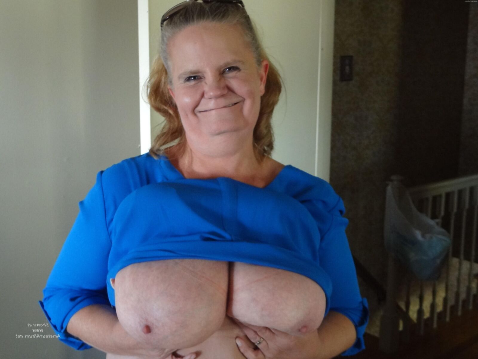 52 yo Mommy With Fat Cunt Lips