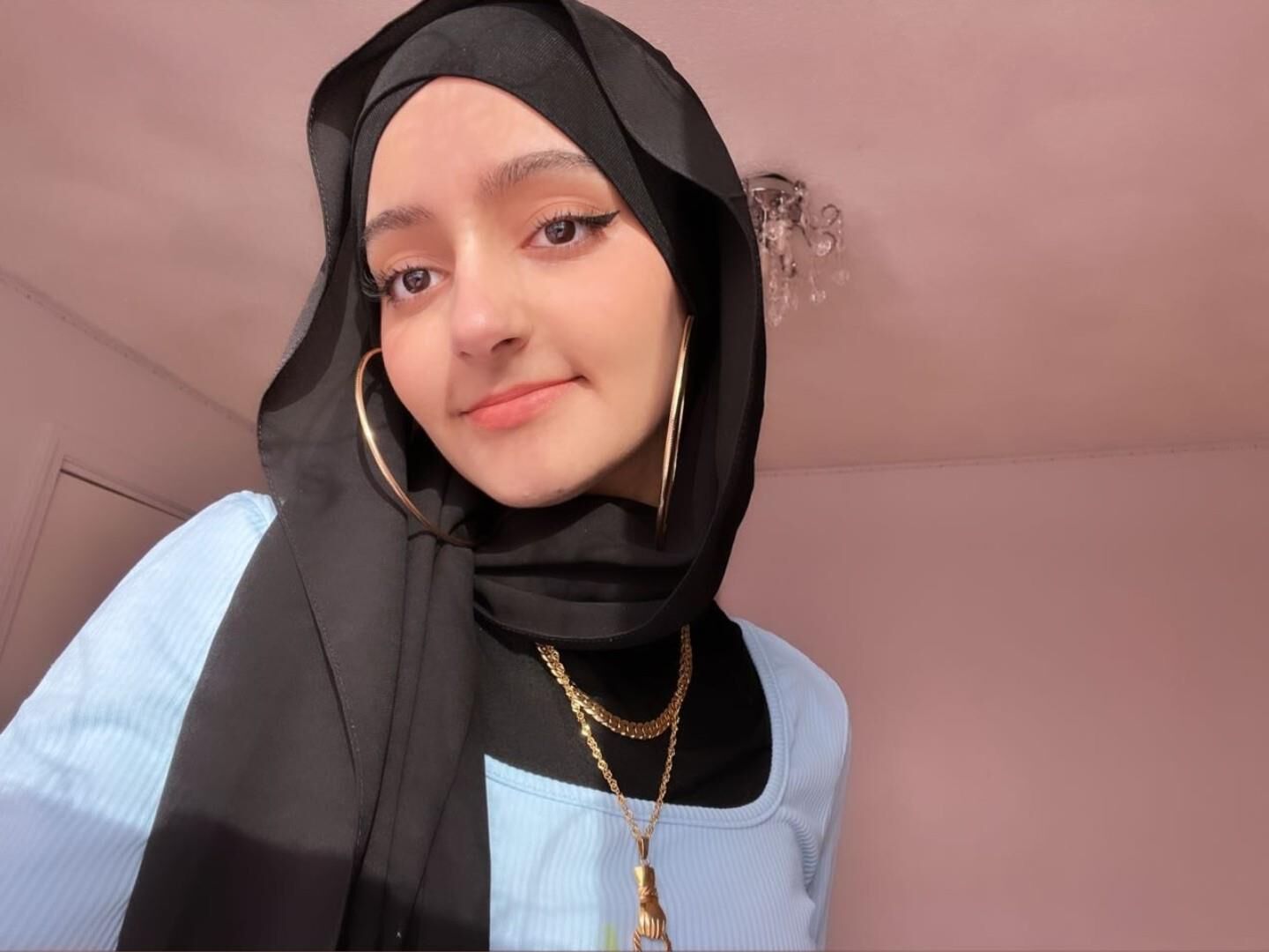 Luli Teen Hijabi Girl