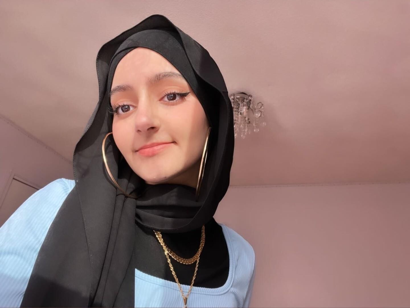 Luli Teen Hijabi Girl