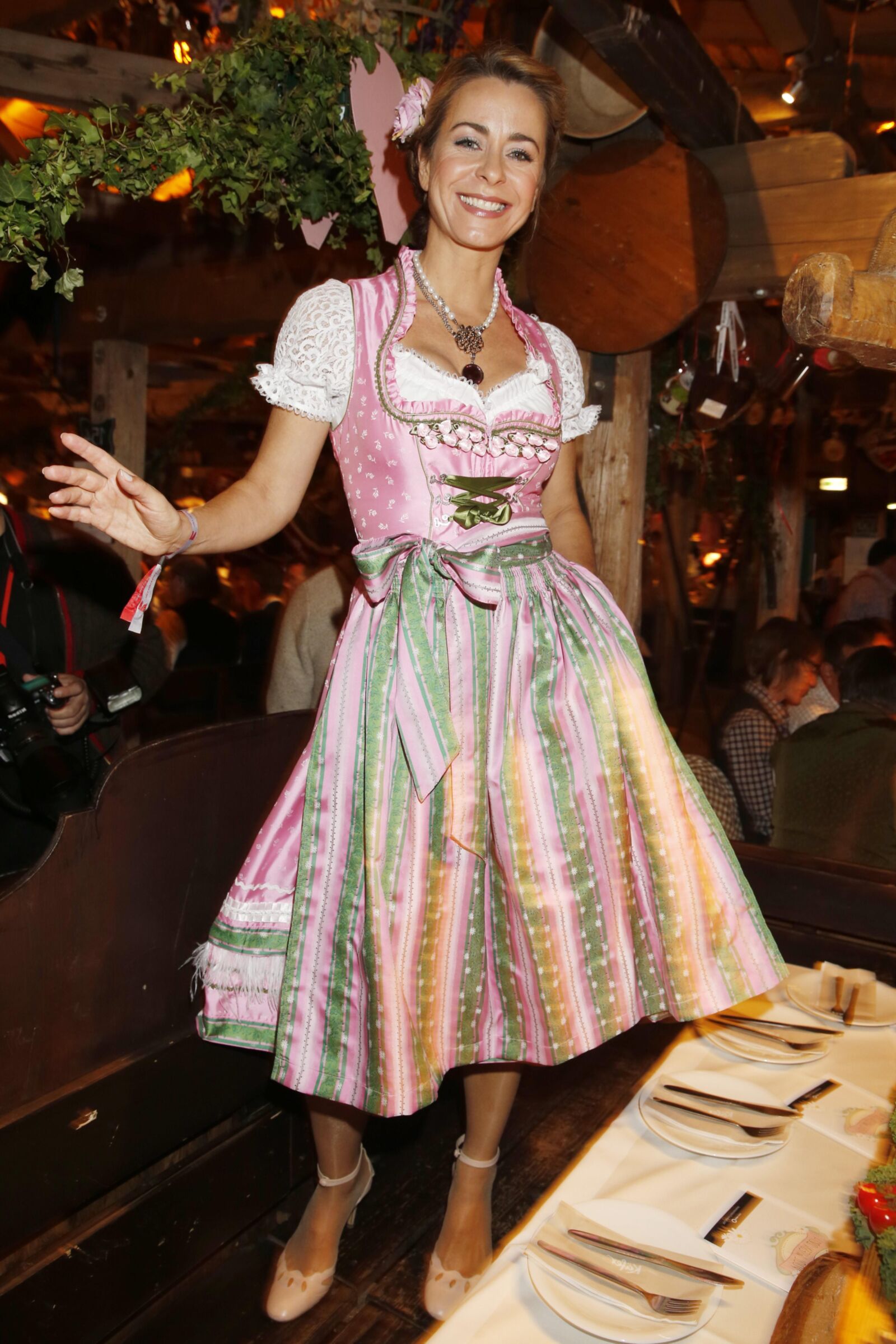 Fotzen im Dirndl