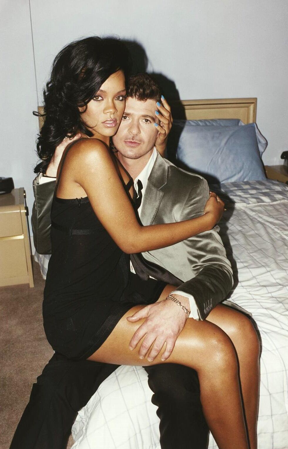 Rihanna's hot photoshoot with Robin Thicke for GQ 