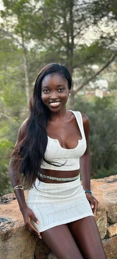 Black beauties on Instagram 