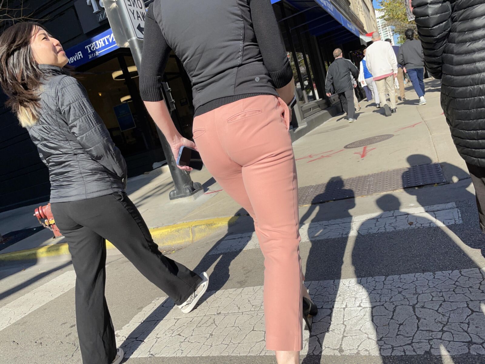 pinky pants hot ass milf