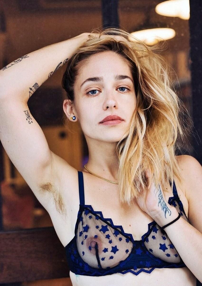 Hairy Celebrity Armpits 