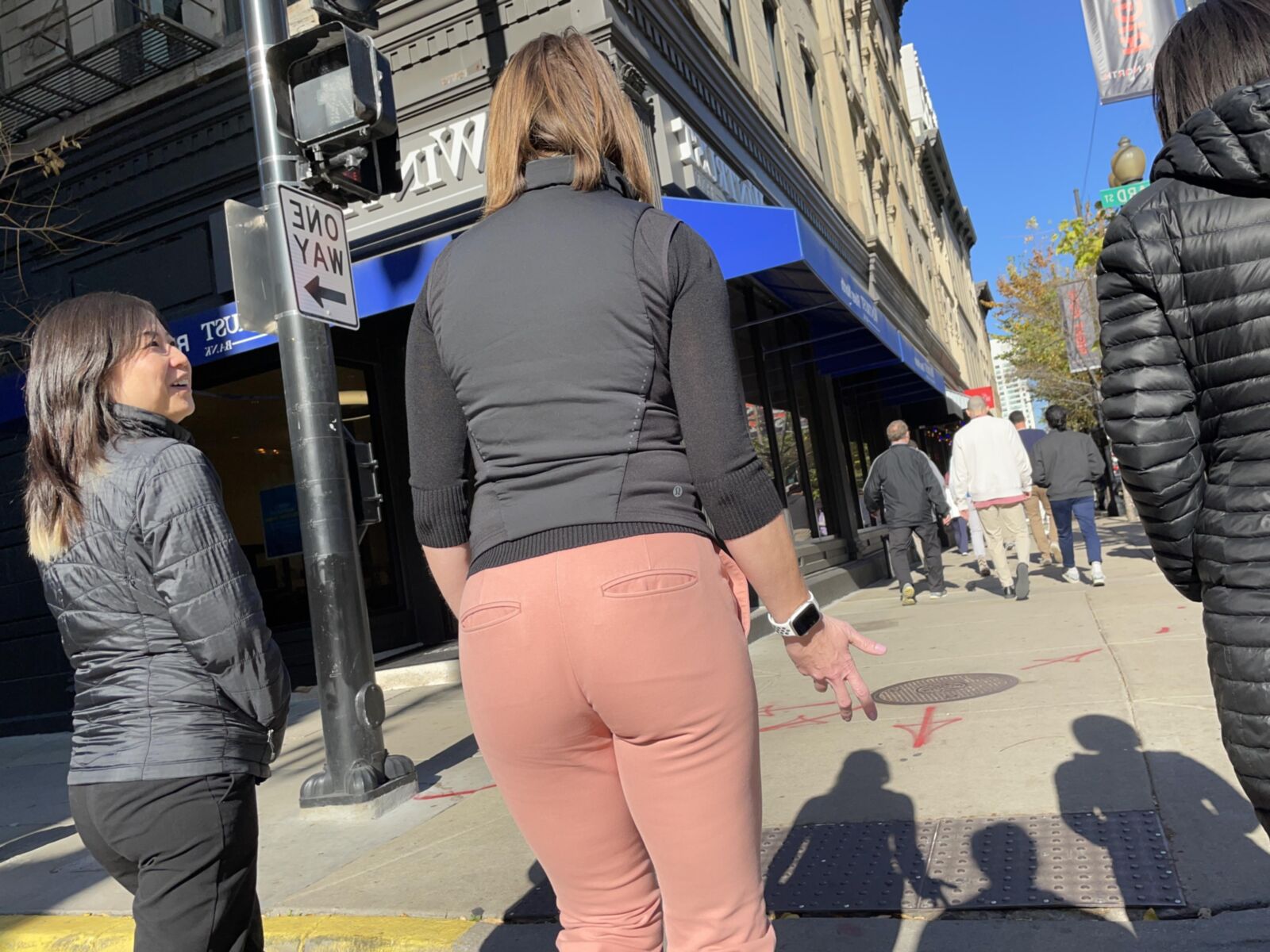 pinky pants hot ass milf