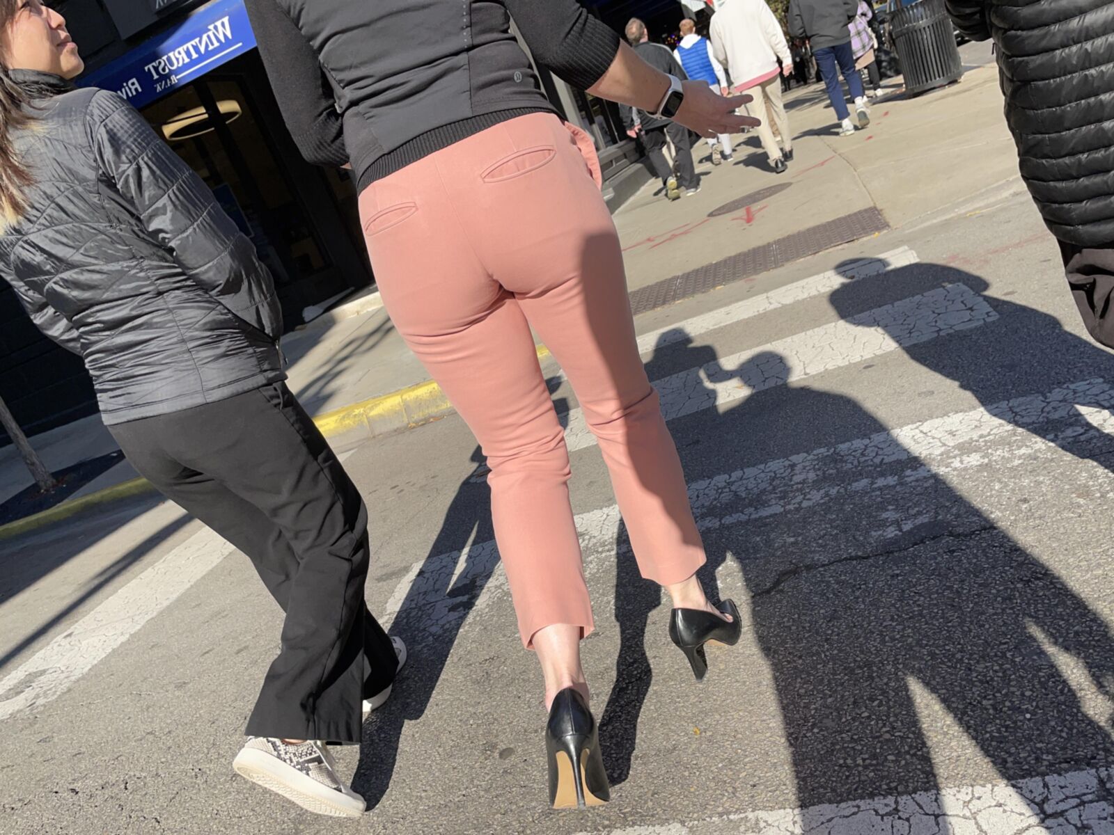 pinky pants hot ass milf