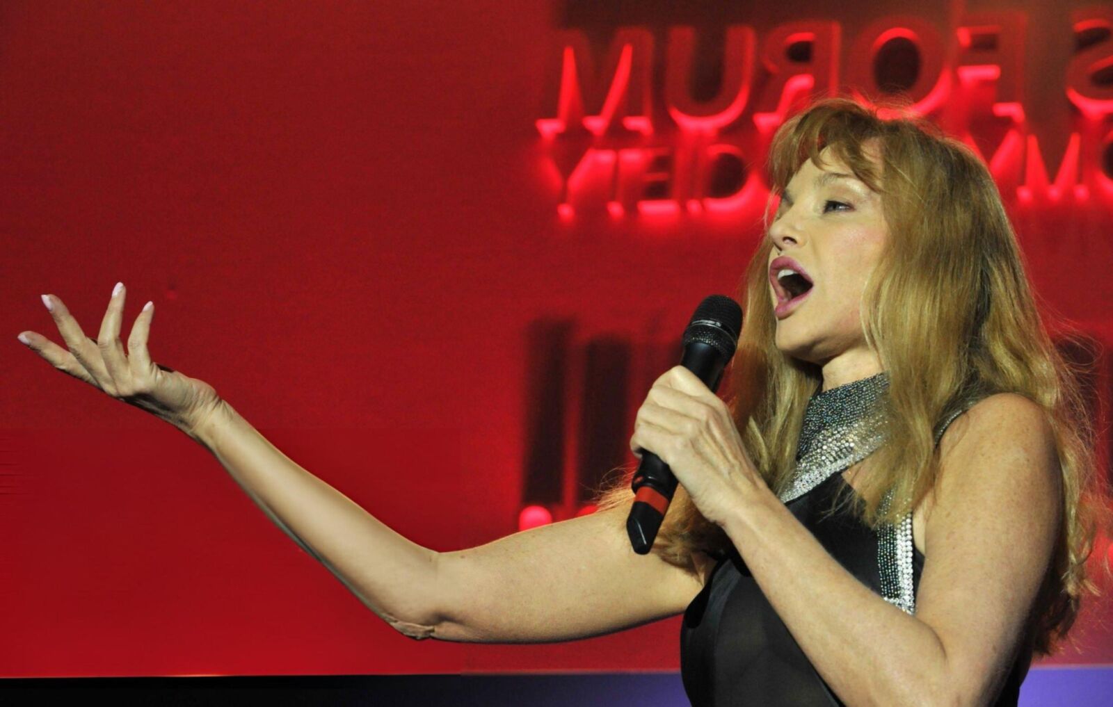 Uñas Arielle Dombasle