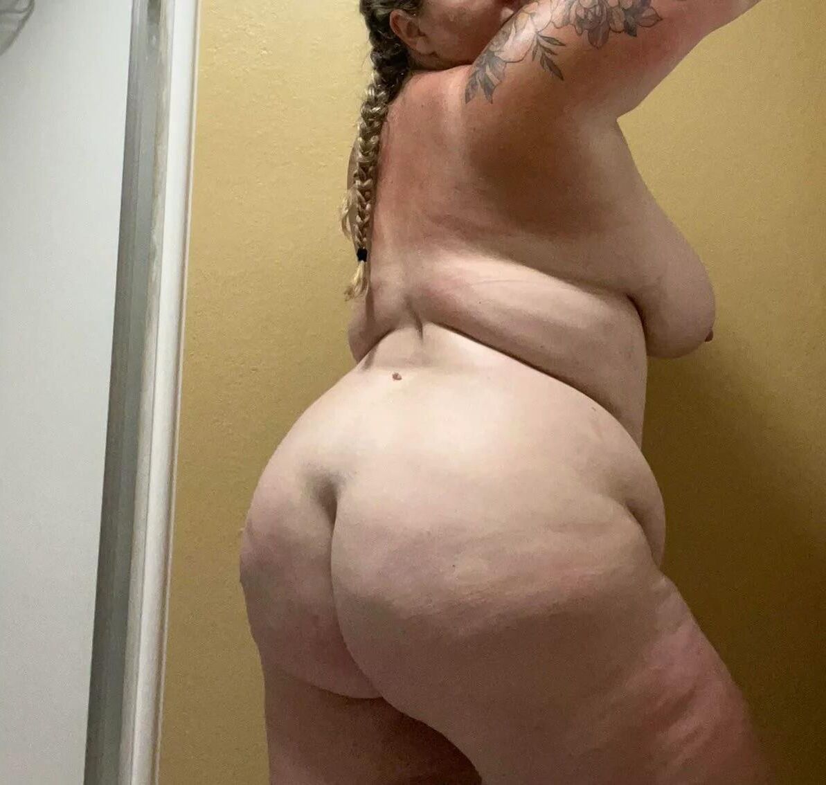 Tennessee Pawg Señora Bra Buster