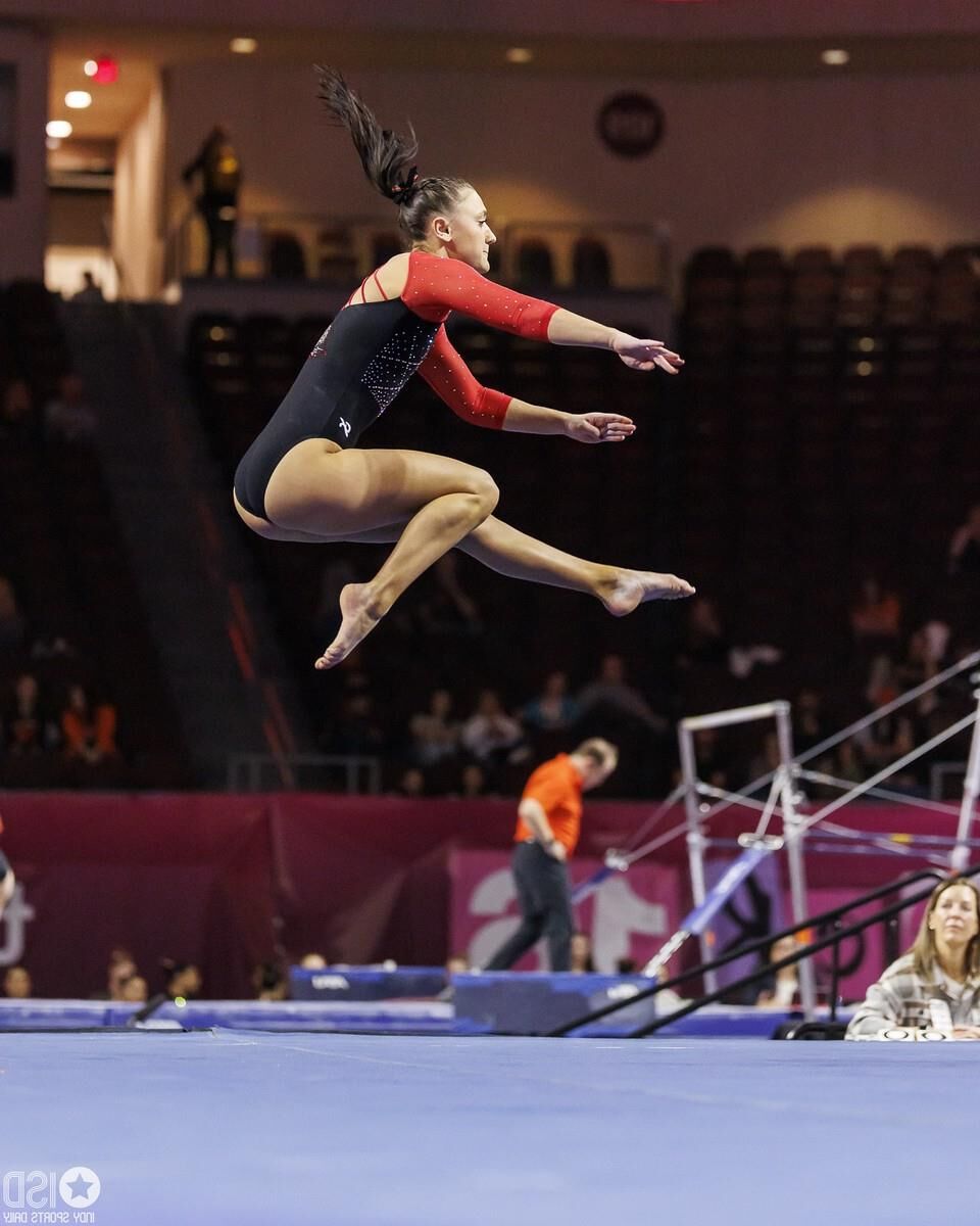 Very Hot College Gymnasts Part 